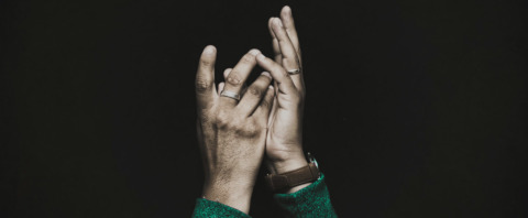greenish-hands-1