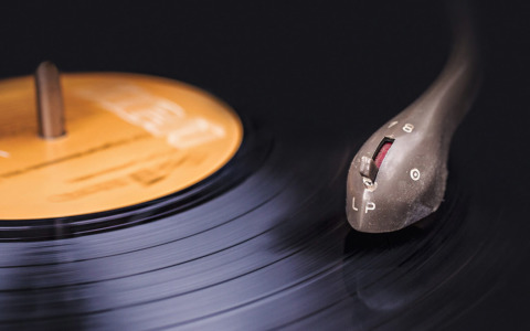 vinyl-wide-1