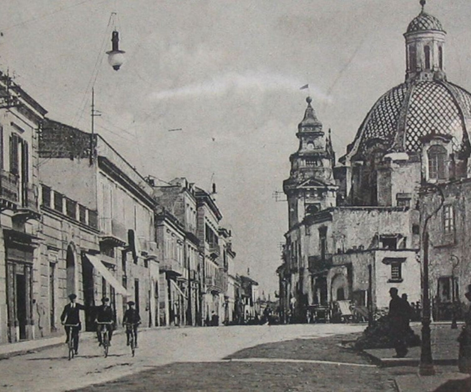 Monumenti Giugliano: un sito che si inquadra per strada